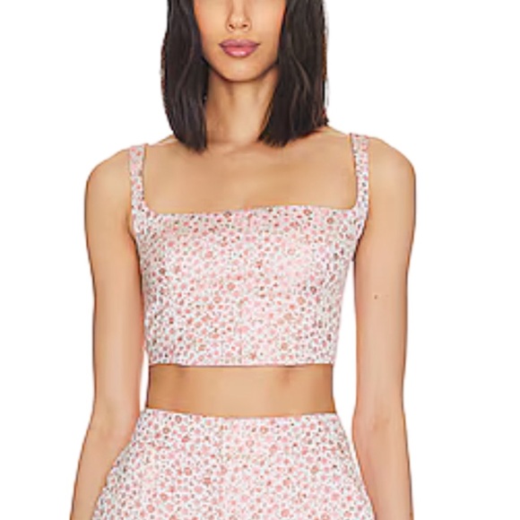 cinq a sept Tops - Cinq a sept crop Porter top in pale rose floral size medium NEW tank shirt NWT